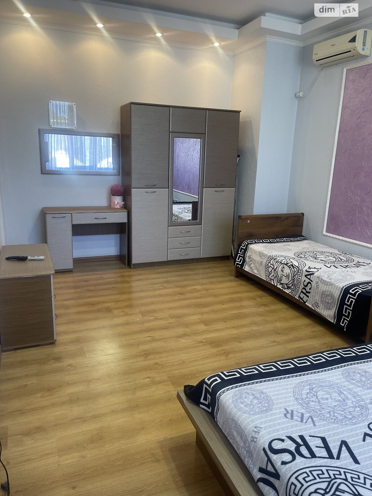 дом посуточно, аренда в Одессе, улица Цветочная 43, район Средний Фонтан фото 1 дом посуточно, аренда в Одессе, улица Цветочная 43, район Средний Фонтан фото 1