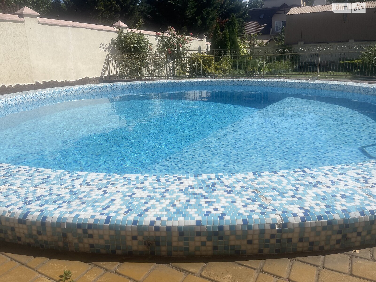 дом посуточно, аренда в Одессе, улица Цветочная 43, район Средний Фонтан фото 1 дом посуточно, аренда в Одессе, улица Цветочная 43, район Средний Фонтан фото 1