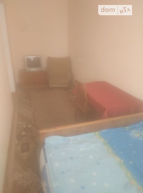 Комната в Черновцах, район Центр, улица Толстого Льва 9, кв. 9, на сутки фото 1 Комната в Черновцах, район Центр, улица Толстого Льва 9, кв. 9, на сутки фото 1