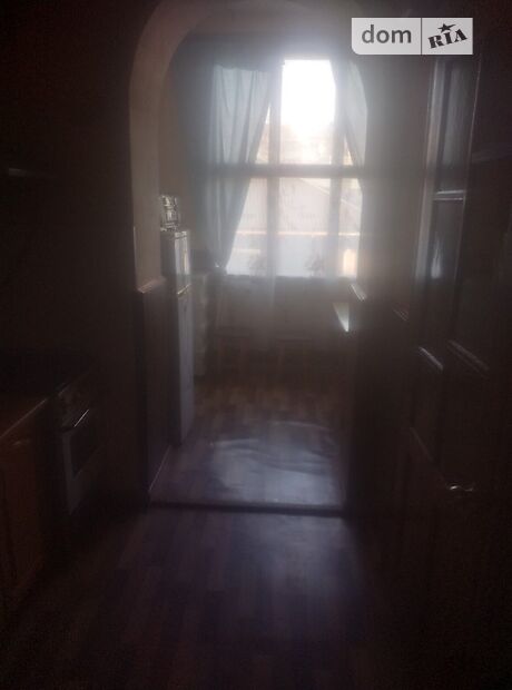 Комната в Черновцах, район Центр, улица Толстого Льва 9, кв. 9, на сутки фото 1 Комната в Черновцах, район Центр, улица Толстого Льва 9, кв. 9, на сутки фото 1