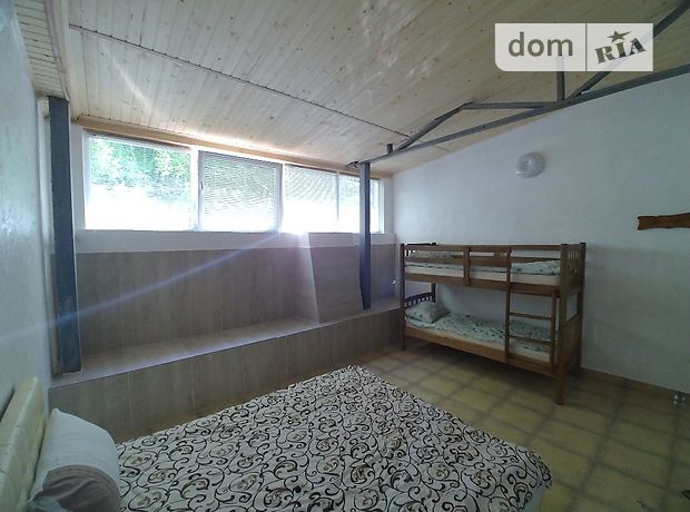 Комната в Черновцах, район Центр, переулок Нагорный на сутки фото 1 Комната в Черновцах, район Центр, переулок Нагорный на сутки фото 1