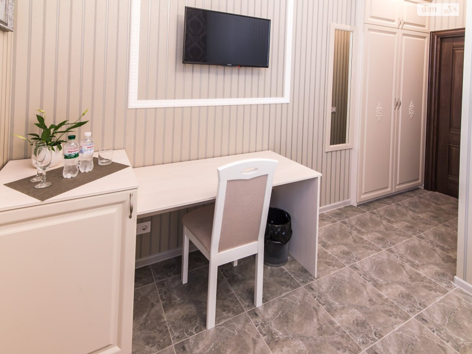 Комната в Днепре, район Парк Шевченко, улица Донцова Дмитрия (Донского Дмитрия) 7 на сутки фото 1