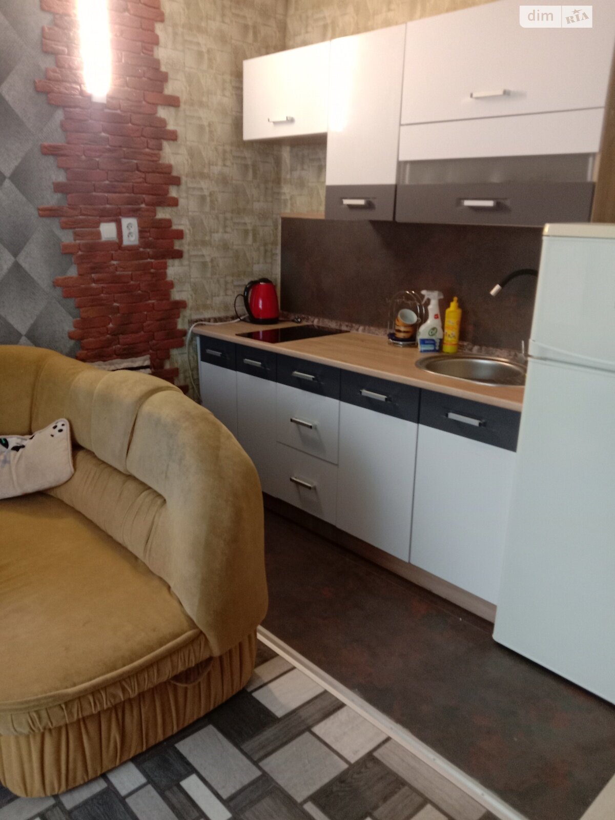 Комната в Харькове, район 627-ой микрорайон, улица Единства (Краснодарская) 171В, кв. 137, на сутки фото 1 Комната в Харькове, район 627-ой микрорайон, улица Единства (Краснодарская) 171В, кв. 137, на сутки фото 1