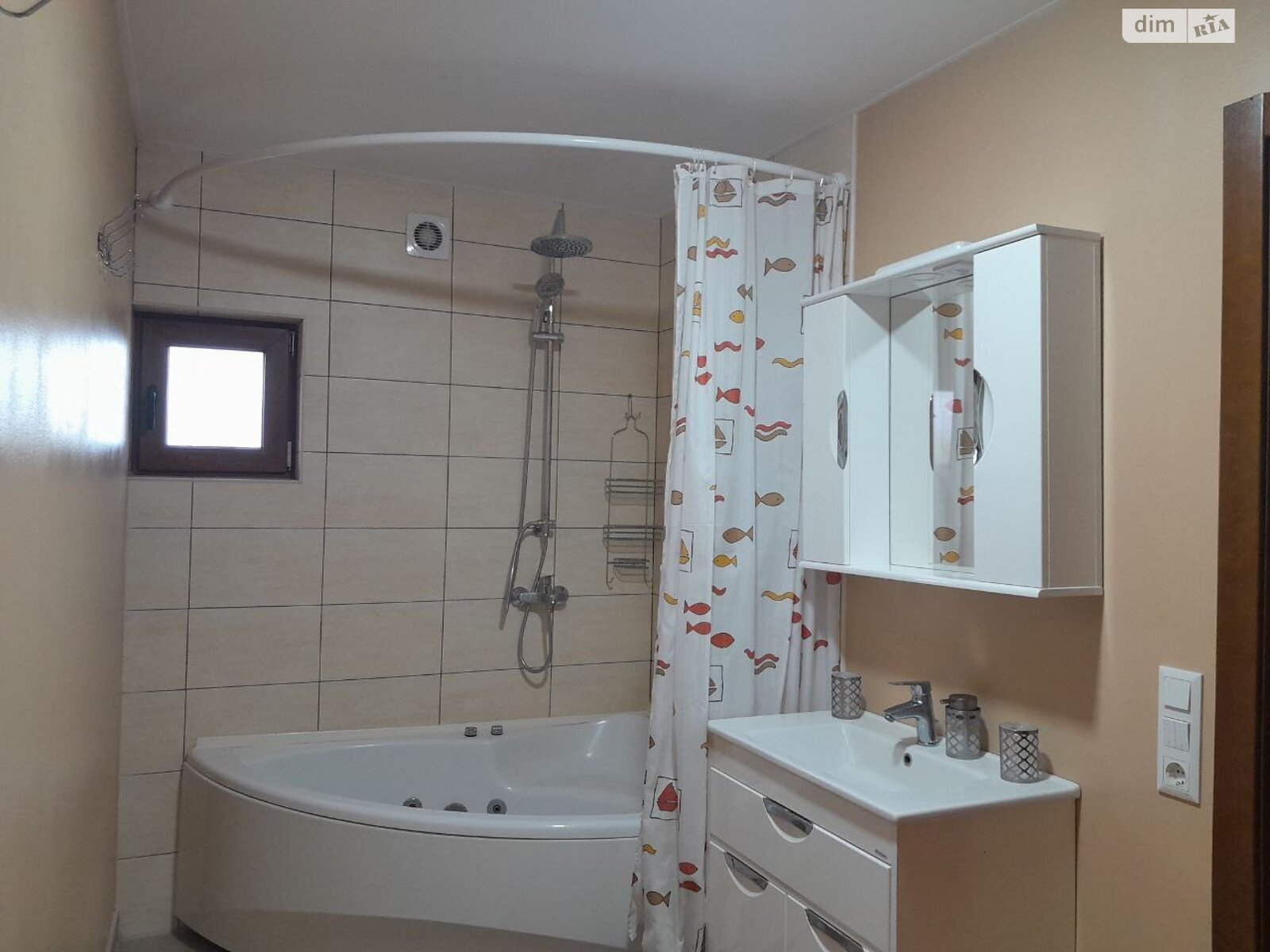 Кімната в Кароліно-Бугазі, вулиця Приморська 174 на добу фото 1 Кімната в Кароліно-Бугазі, вулиця Приморська 174 на добу фото 1