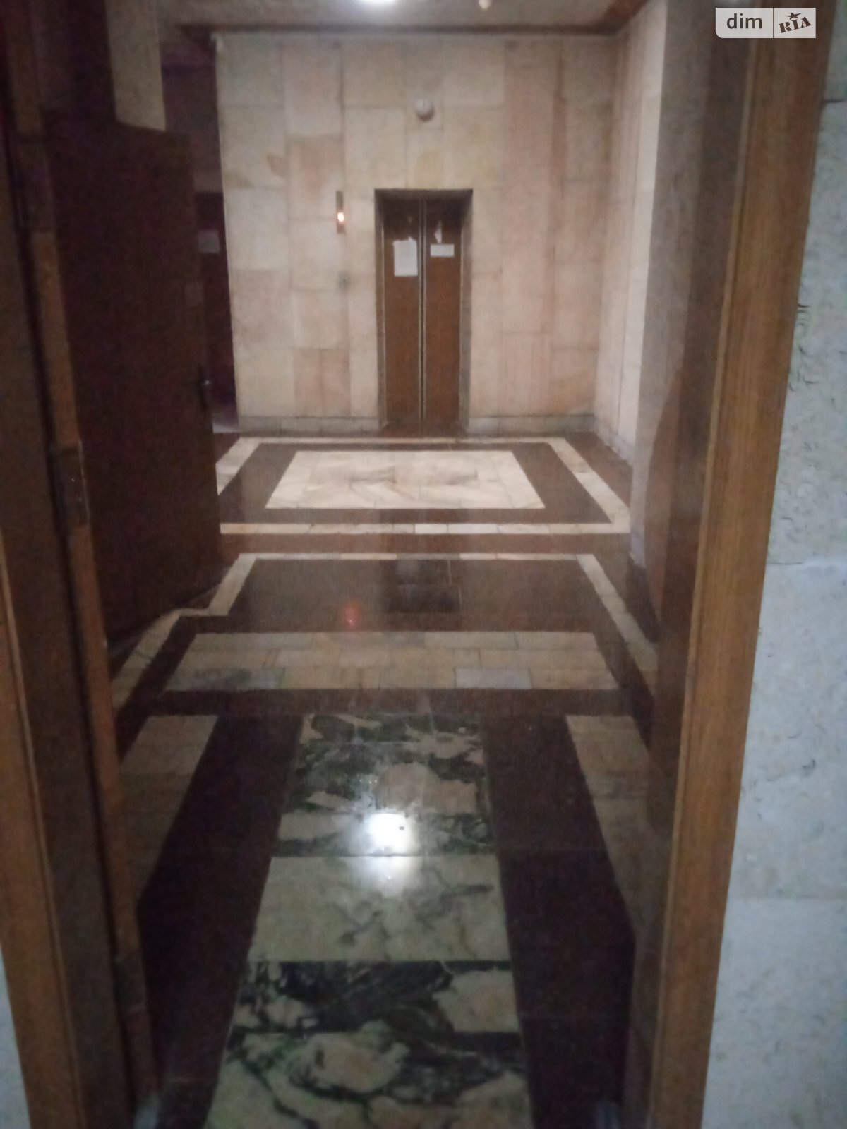 Кімната в Києві, район Голосіївський, шосе Стратегічне 21А на добу фото 1 Кімната в Києві, район Голосіївський, шосе Стратегічне 21А на добу фото 1