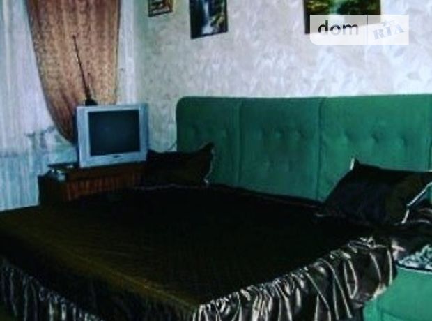 Комната в Киеве, район Печерский, улица Гусовского 10/8, на сутки фото 1 Комната в Киеве, район Печерский, улица Гусовского 10/8, на сутки фото 1