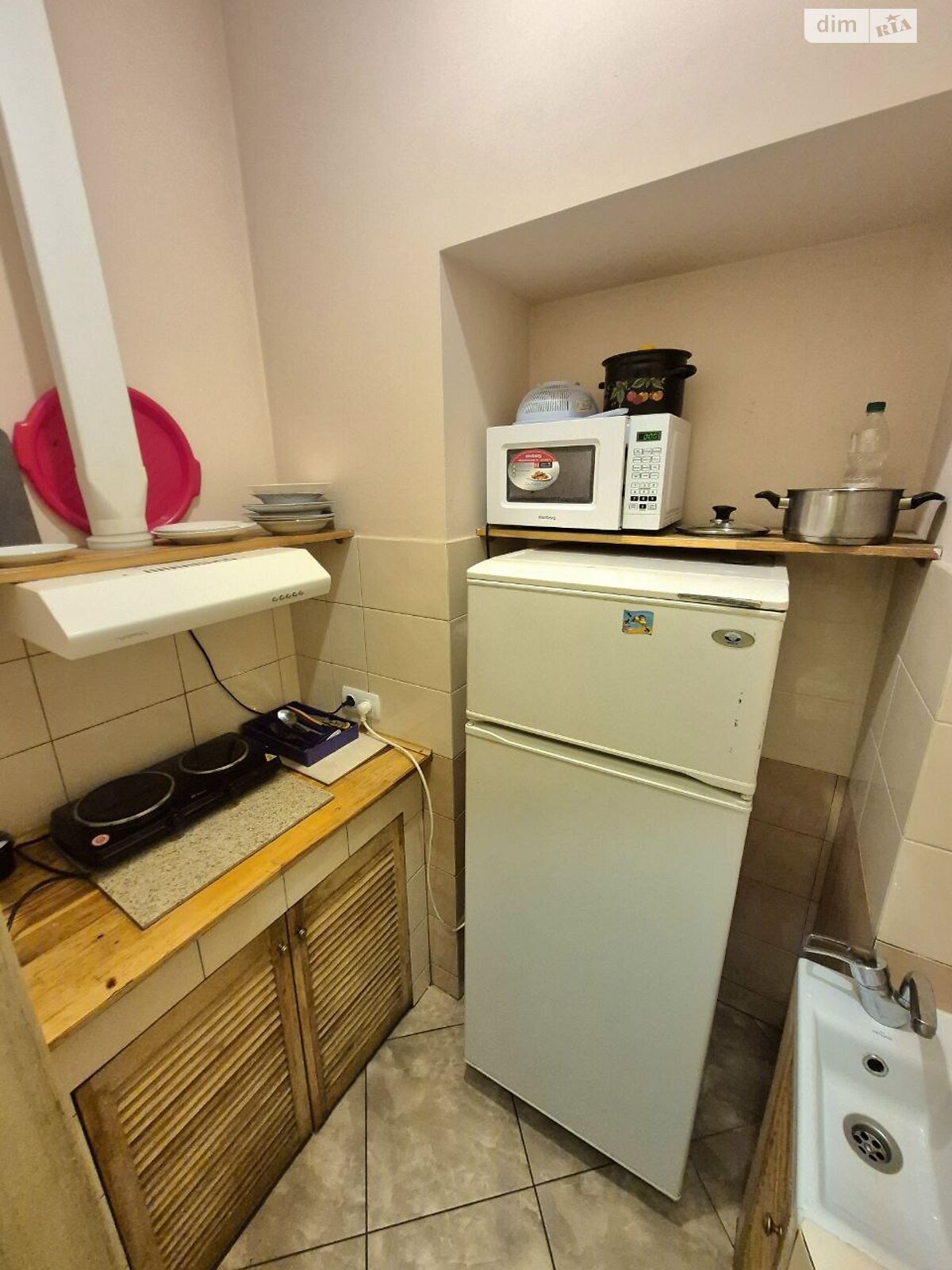 Комната в Киеве, район Печерский, улица Кропивницкого 14 на сутки фото 1 Комната в Киеве, район Печерский, улица Кропивницкого 14 на сутки фото 1