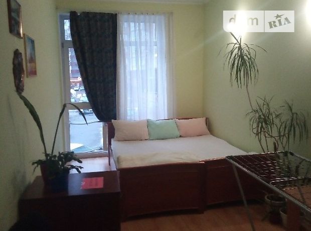 Комната в Киеве, район Святошинский, Кольцова б-р 14 на сутки фото 1 Комната в Киеве, район Святошинский, Кольцова б-р 14 на сутки фото 1