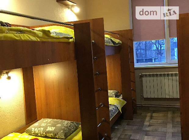 Комната в Львове, район Зализнычный, улица Железнодорожная на сутки фото 1 Комната в Львове, район Зализнычный, улица Железнодорожная на сутки фото 1