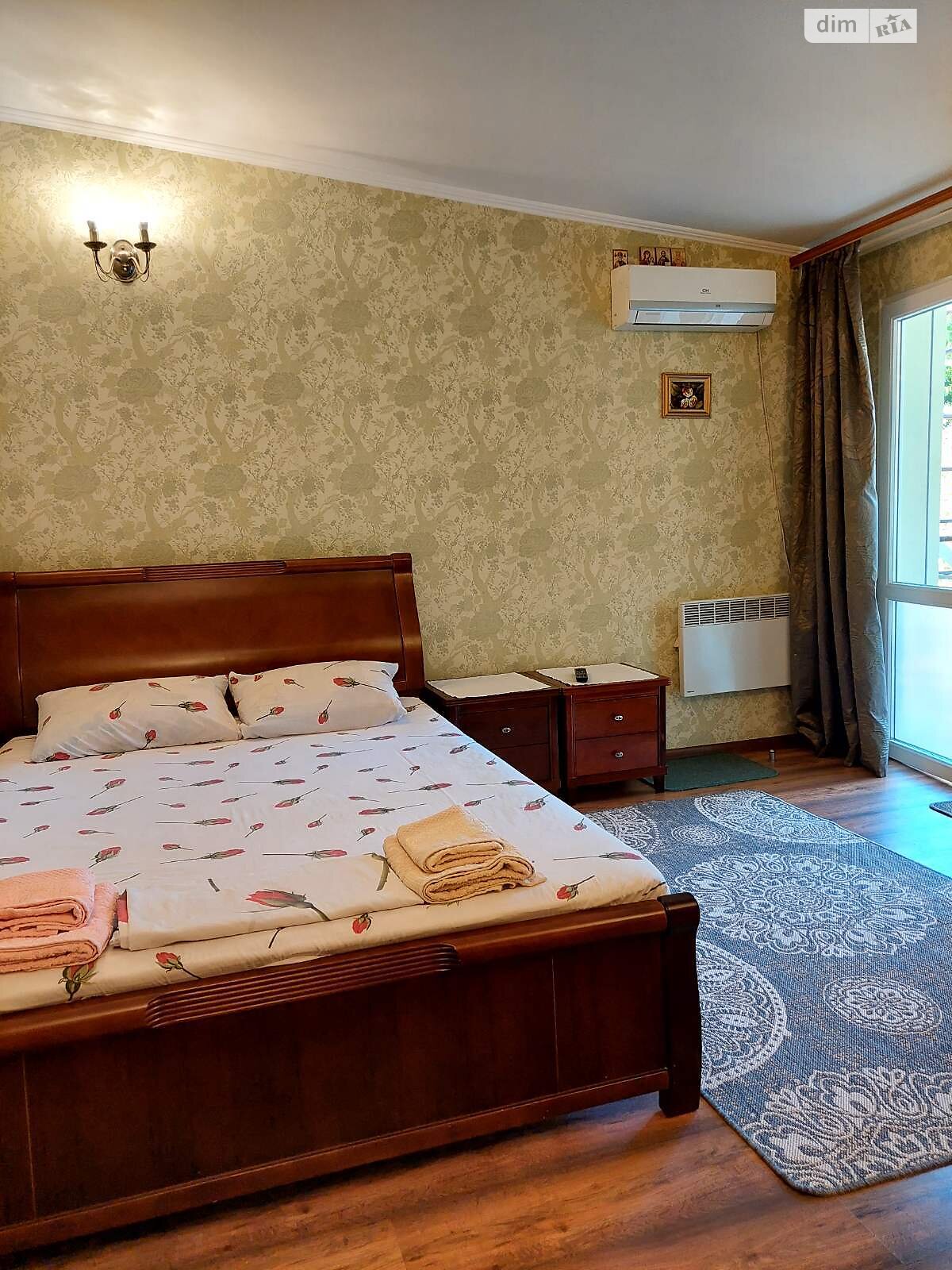 Кімната в Одесі, район Великий Фонтан, вулиця Гаршина 11 на добу фото 1 Кімната в Одесі, район Великий Фонтан, вулиця Гаршина 11 на добу фото 1