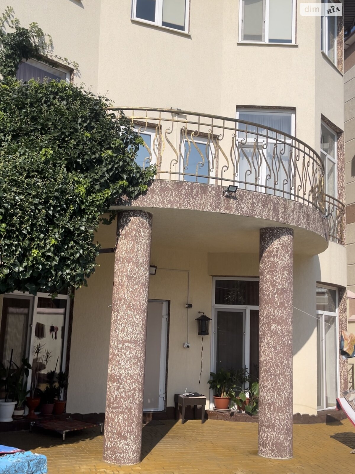 Кімната в Одесі, район Середній Фонтан, вулиця Квіткова 43 на добу фото 1