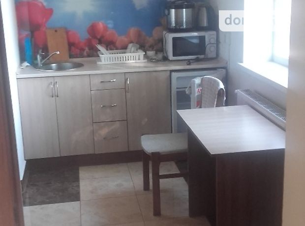 Комната в Стрые, район Стрый, Вокзальна 94Б, на сутки фото 1 Комната в Стрые, район Стрый, Вокзальна 94Б, на сутки фото 1