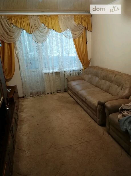 Комната в Умани, район Умань, улица Комарова 13 на сутки фото 1 Комната в Умани, район Умань, улица Комарова 13 на сутки фото 1