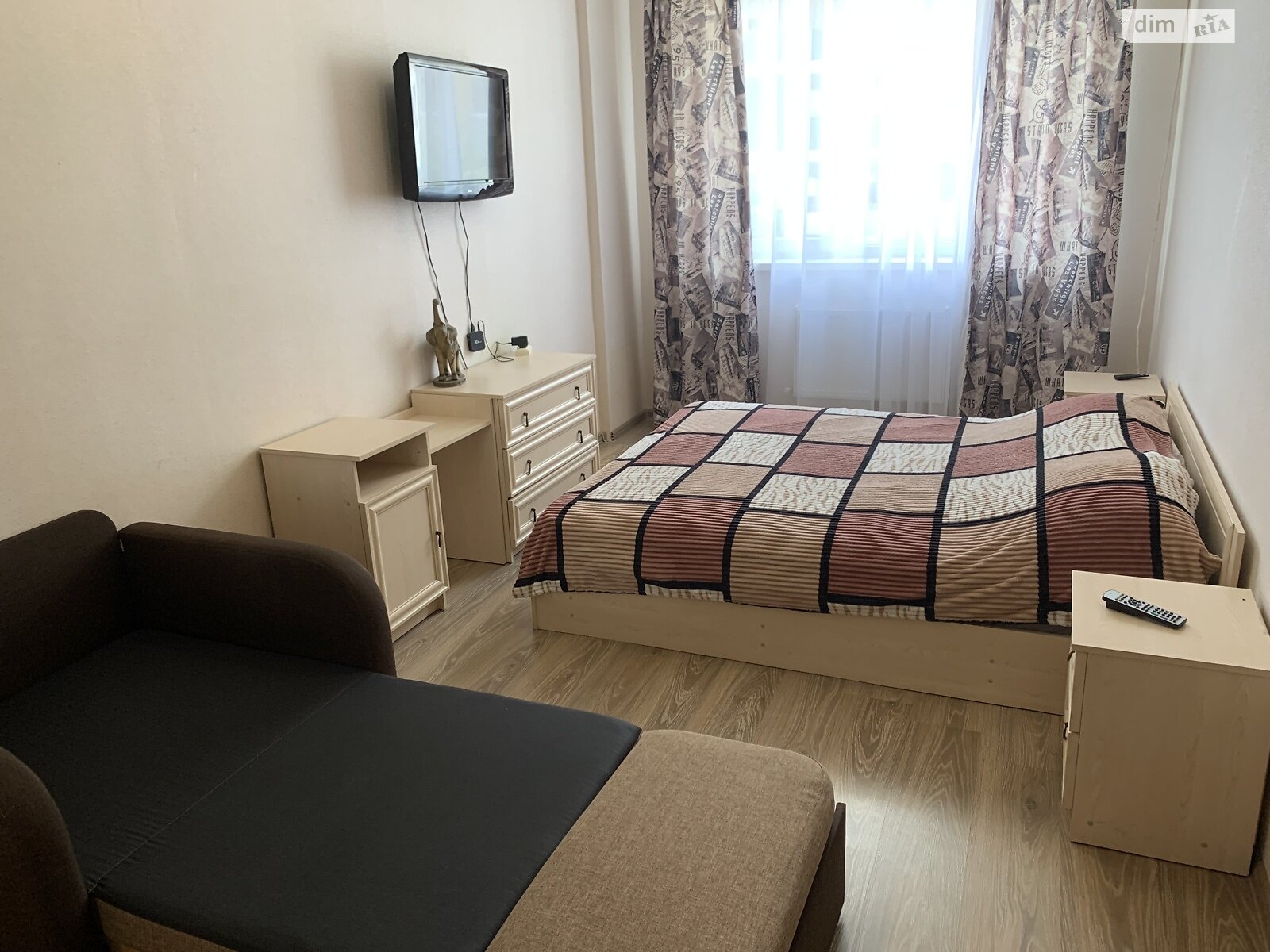 однокомнатная квартира в Авангарде, на ул. Торговая 21 в аренду на короткий срок посуточно фото 1 однокомнатная квартира в Авангарде, на ул. Торговая 21 в аренду на короткий срок посуточно фото 1
