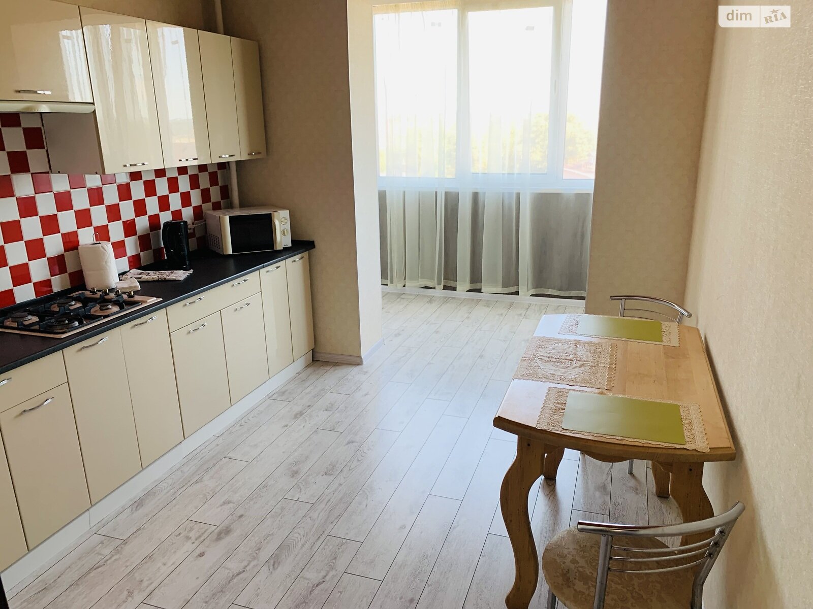 однокімнатна квартира в Бердичеві, район Центр, на пл. Центральна 5 в оренду на короткий термін подобово фото 1 однокімнатна квартира в Бердичеві, район Центр, на пл. Центральна 5 в оренду на короткий термін подобово фото 1
