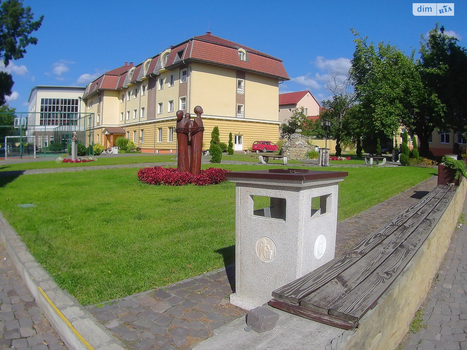 двухкомнатная квартира в Берегове, район Берегово, на ул. Пляжная в аренду на короткий срок посуточно фото 1