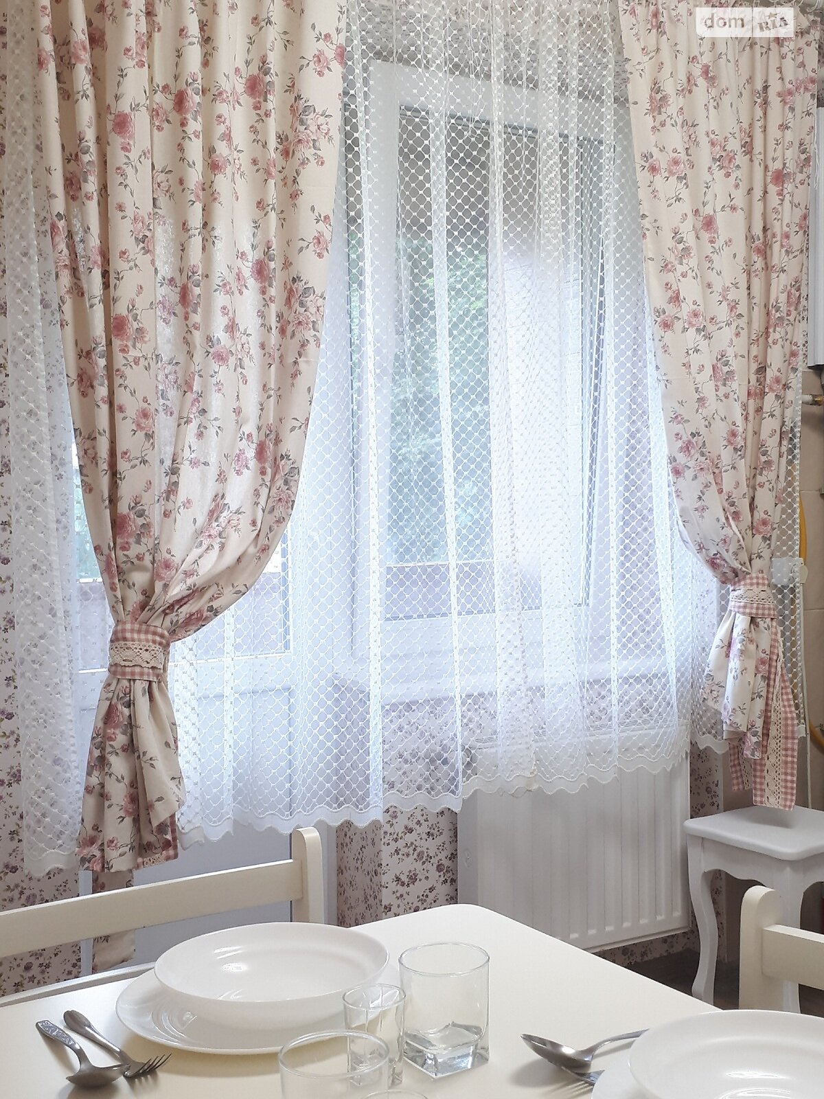 двухкомнатная квартира в Берегове, район Берегово, на пер. Мукачевский 4Б в аренду на короткий срок посуточно фото 1
