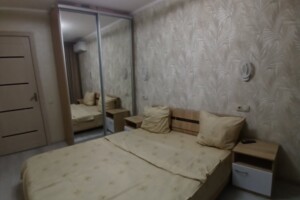 однокімнатна квартира в Броварах, район Сади, на вул. Симоненка 111 в оренду на короткий термін подобово фото 2