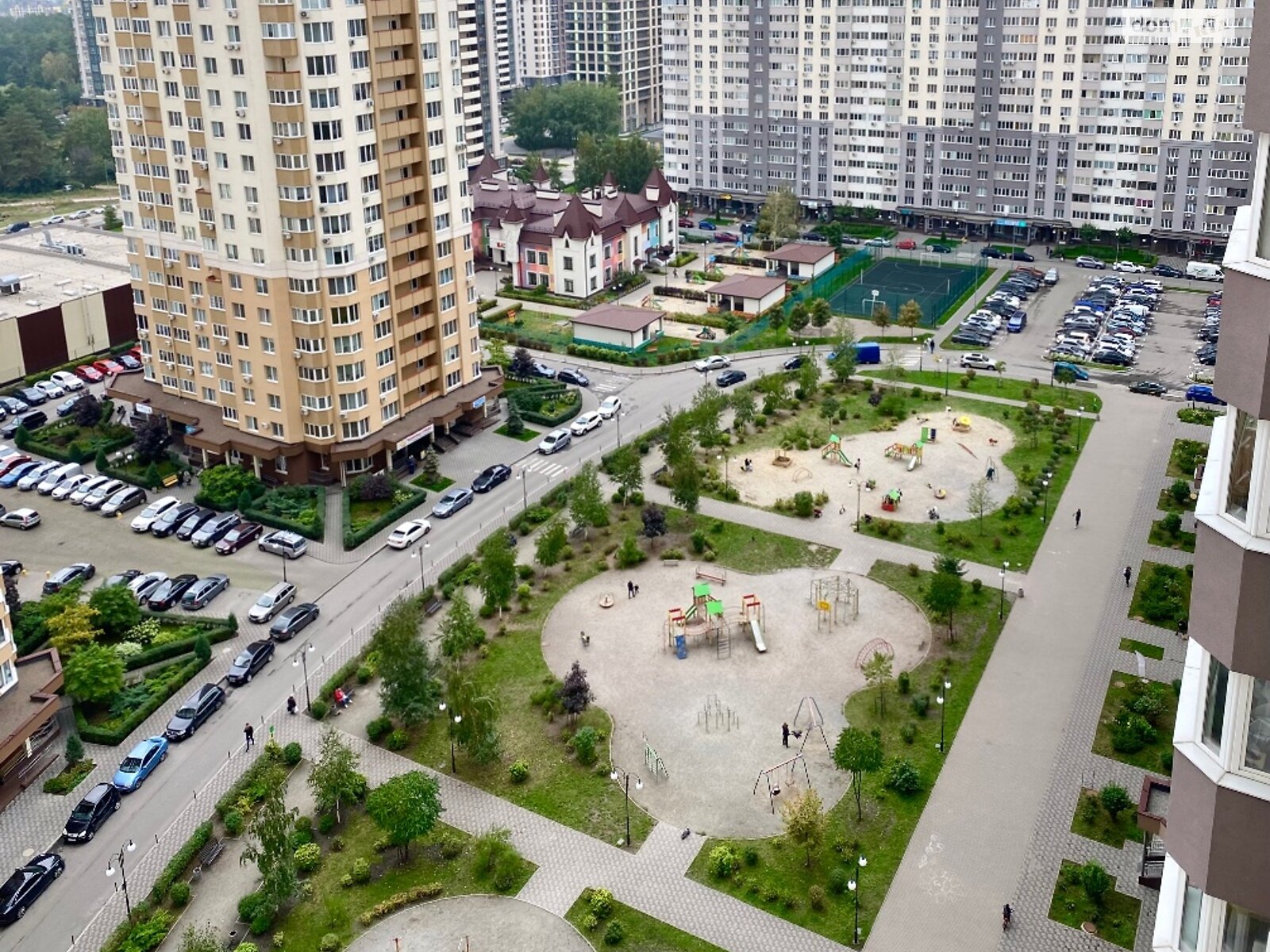 однокомнатная квартира в Броварах, район Бровары, на ул. Киевская в аренду на короткий срок посуточно фото 1 однокомнатная квартира в Броварах, район Бровары, на ул. Киевская в аренду на короткий срок посуточно фото 1