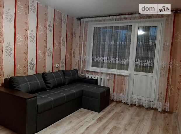 однокімнатна квартира в Черкасах, район Митниця, на вул. Героїв Дніпра в оренду на короткий термін подобово фото 1 однокімнатна квартира в Черкасах, район Митниця, на вул. Героїв Дніпра в оренду на короткий термін подобово фото 1