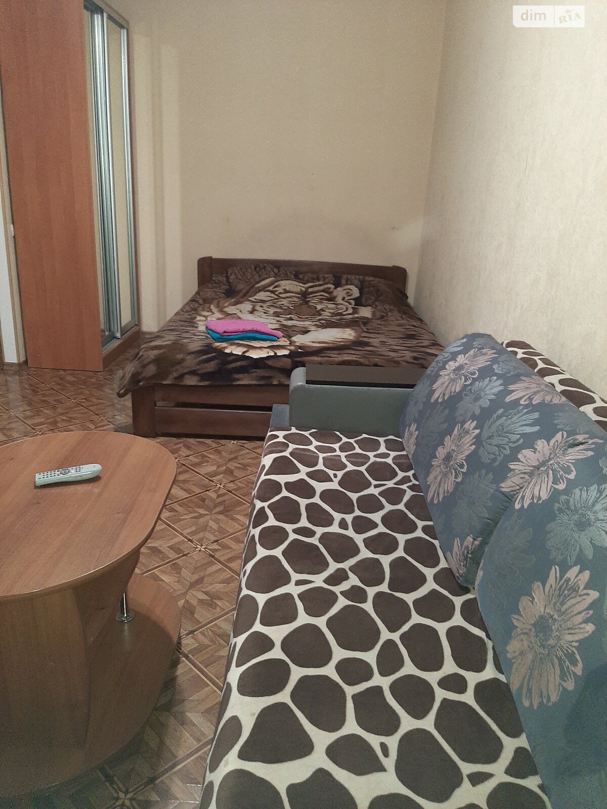 однокомнатная квартира в Черкассах, район Центр, на ул. Благовестная 156 в аренду на короткий срок посуточно фото 1 однокомнатная квартира в Черкассах, район Центр, на ул. Благовестная 156 в аренду на короткий срок посуточно фото 1