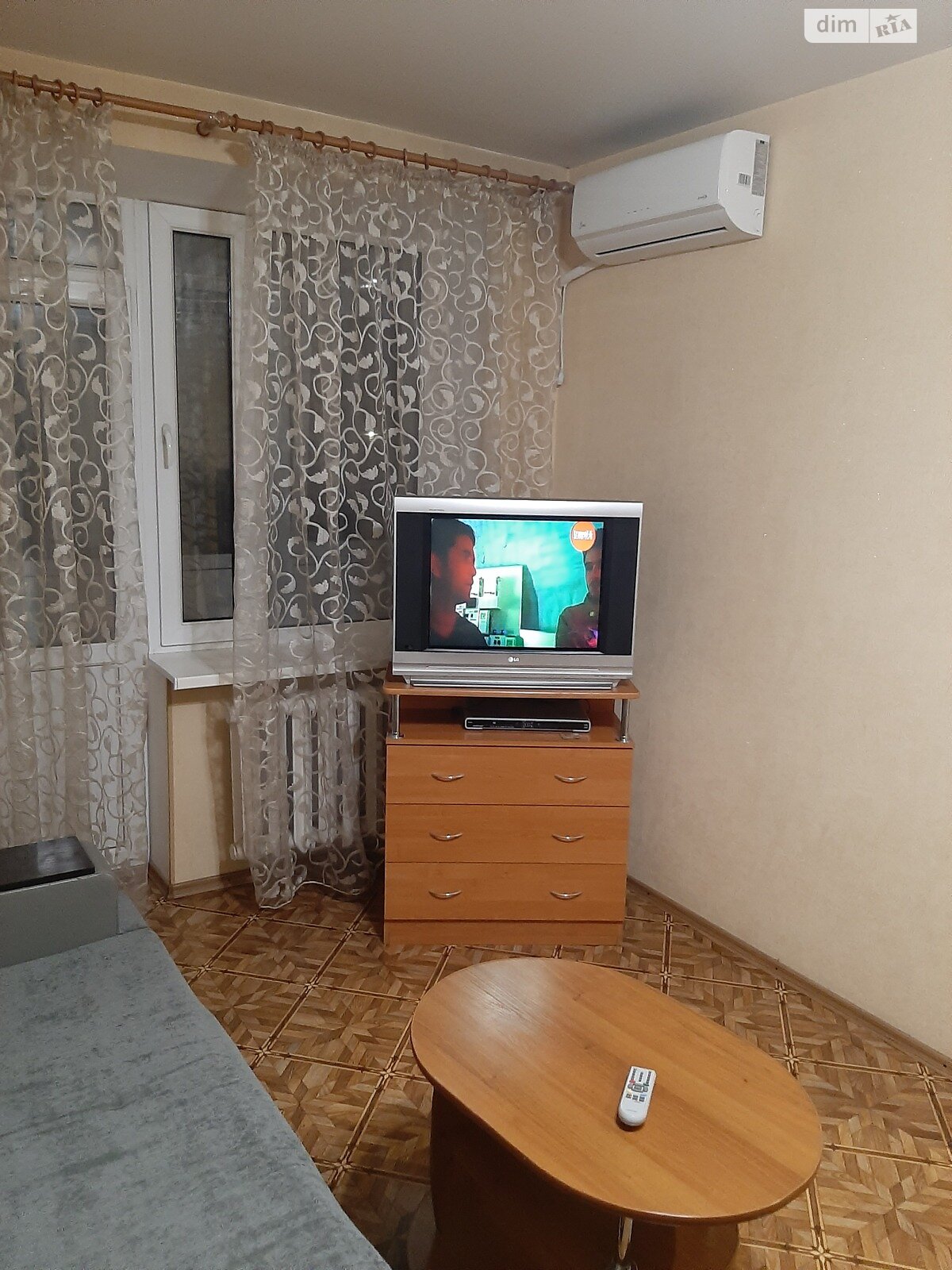 однокомнатная квартира в Черкассах, район Центр, на ул. Благовестная 156 в аренду на короткий срок посуточно фото 1 однокомнатная квартира в Черкассах, район Центр, на ул. Благовестная 156 в аренду на короткий срок посуточно фото 1