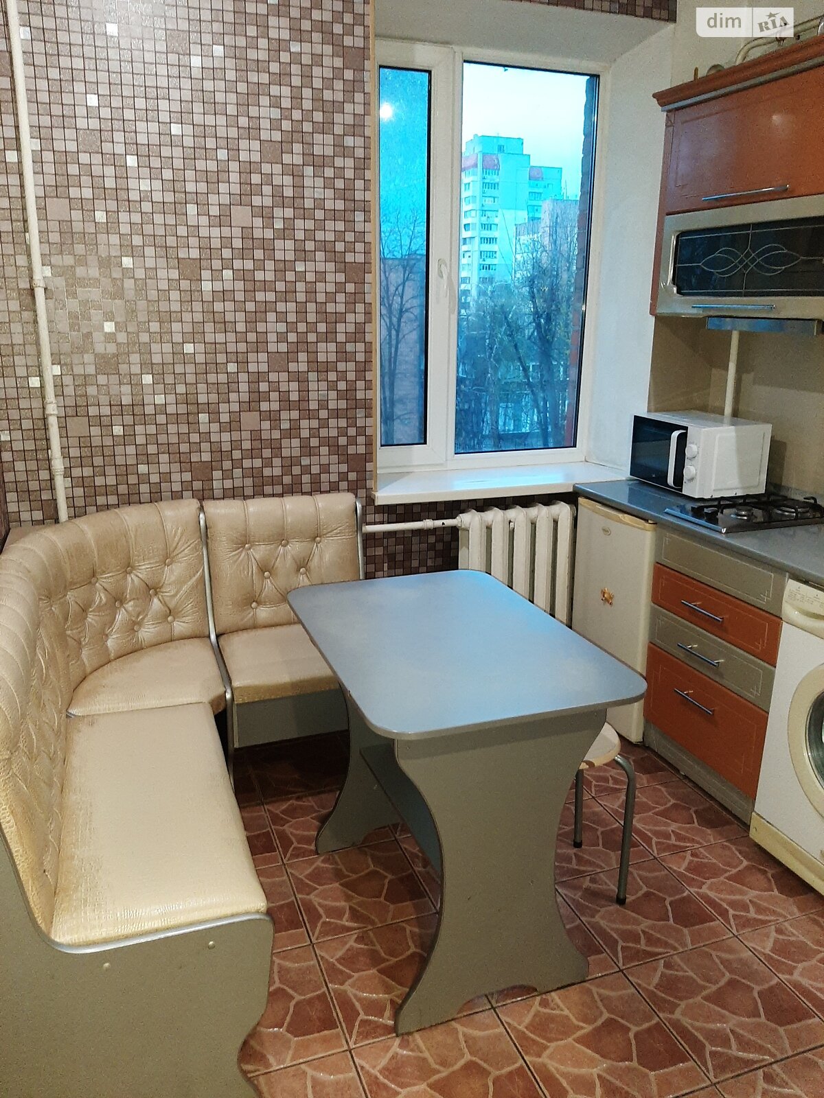 однокомнатная квартира в Черкассах, район Центр, на ул. Благовестная 156 в аренду на короткий срок посуточно фото 1 однокомнатная квартира в Черкассах, район Центр, на ул. Благовестная 156 в аренду на короткий срок посуточно фото 1