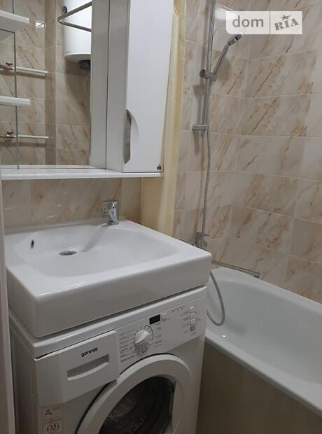 однокімнатна квартира в Черкасах, район Центр, на вул. Гоголя в оренду на короткий термін подобово фото 1 однокімнатна квартира в Черкасах, район Центр, на вул. Гоголя в оренду на короткий термін подобово фото 1