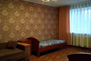 двокімнатна квартира в Черкасах, район Центр, на бул. Шевченка 135 в оренду на короткий термін подобово фото 2