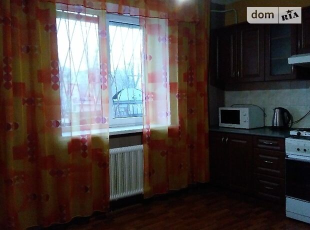 двухкомнатная квартира в Черкассах, район Центр, на бул. Шевченко 135 в аренду на короткий срок посуточно фото 1 двухкомнатная квартира в Черкассах, район Центр, на бул. Шевченко 135 в аренду на короткий срок посуточно фото 1
