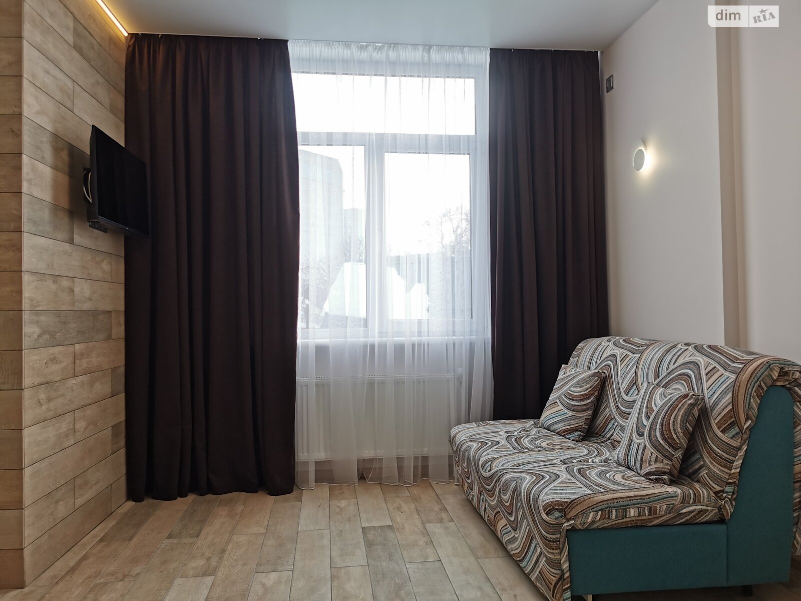 однокомнатная квартира в Чернигове, район Деснянский, на ул. Зеленая 8А в аренду на короткий срок посуточно фото 1 однокомнатная квартира в Чернигове, район Деснянский, на ул. Зеленая 8А в аренду на короткий срок посуточно фото 1