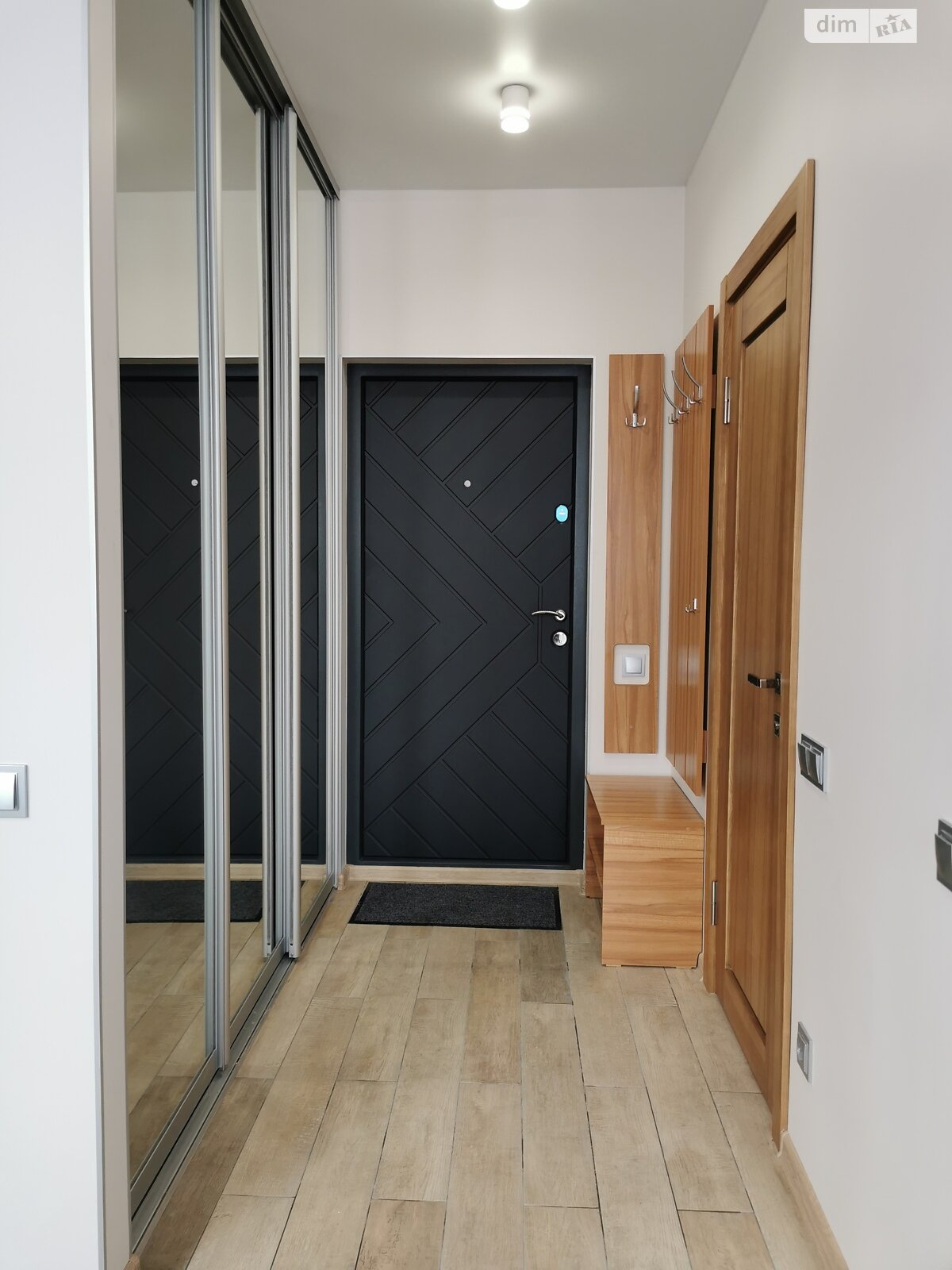 однокомнатная квартира в Чернигове, район Деснянский, на ул. Зеленая 8А в аренду на короткий срок посуточно фото 1 однокомнатная квартира в Чернигове, район Деснянский, на ул. Зеленая 8А в аренду на короткий срок посуточно фото 1