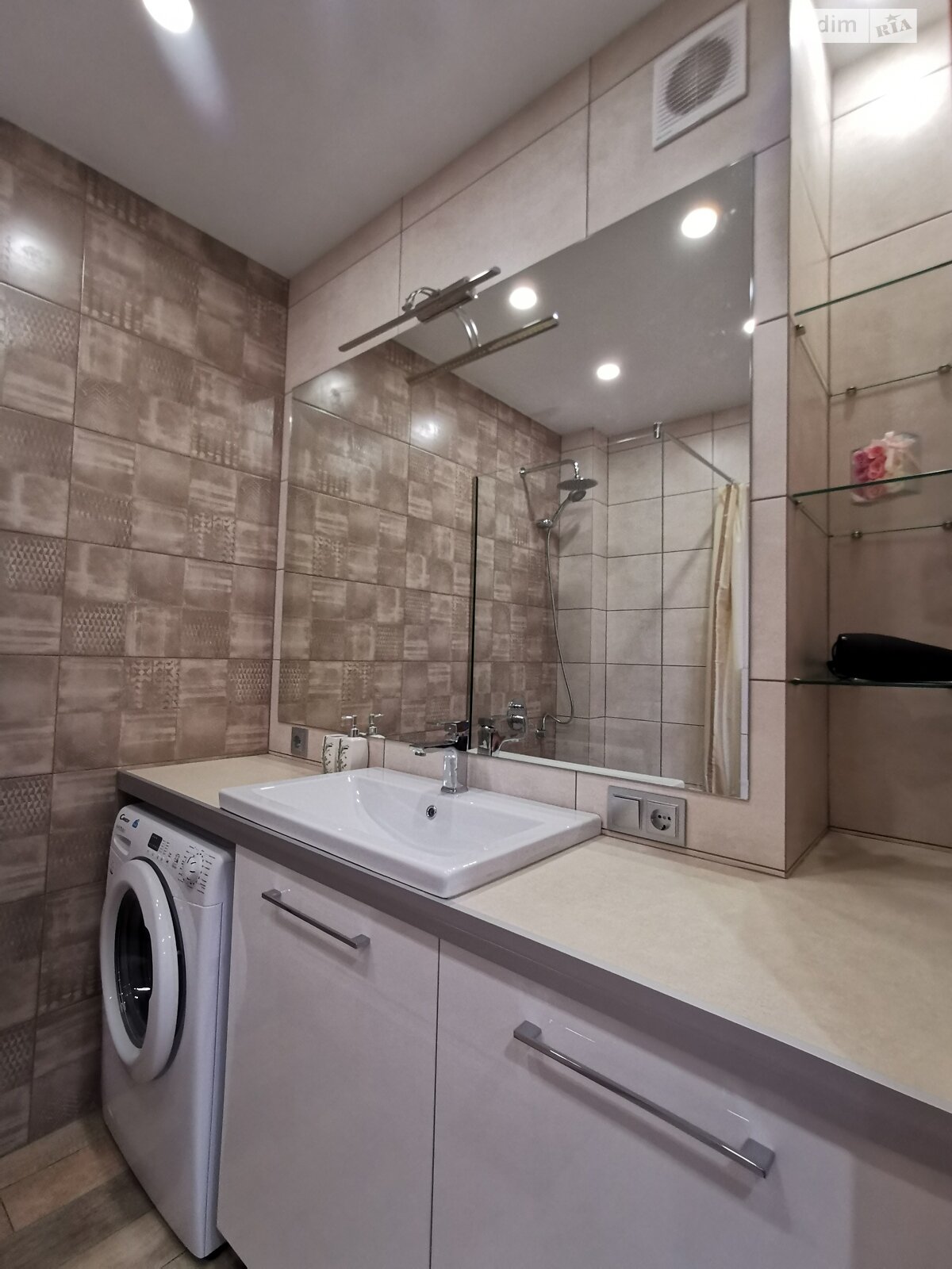 однокомнатная квартира в Чернигове, район Деснянский, на ул. Зеленая 8А в аренду на короткий срок посуточно фото 1 однокомнатная квартира в Чернигове, район Деснянский, на ул. Зеленая 8А в аренду на короткий срок посуточно фото 1