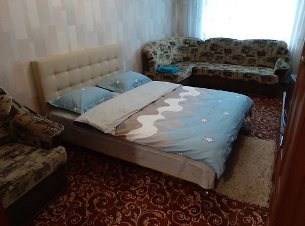 однокомнатная квартира в Чернигове, район Центр, на ул. Киевская 6, в аренду на короткий срок посуточно фото 1 однокомнатная квартира в Чернигове, район Центр, на ул. Киевская 6, в аренду на короткий срок посуточно фото 1