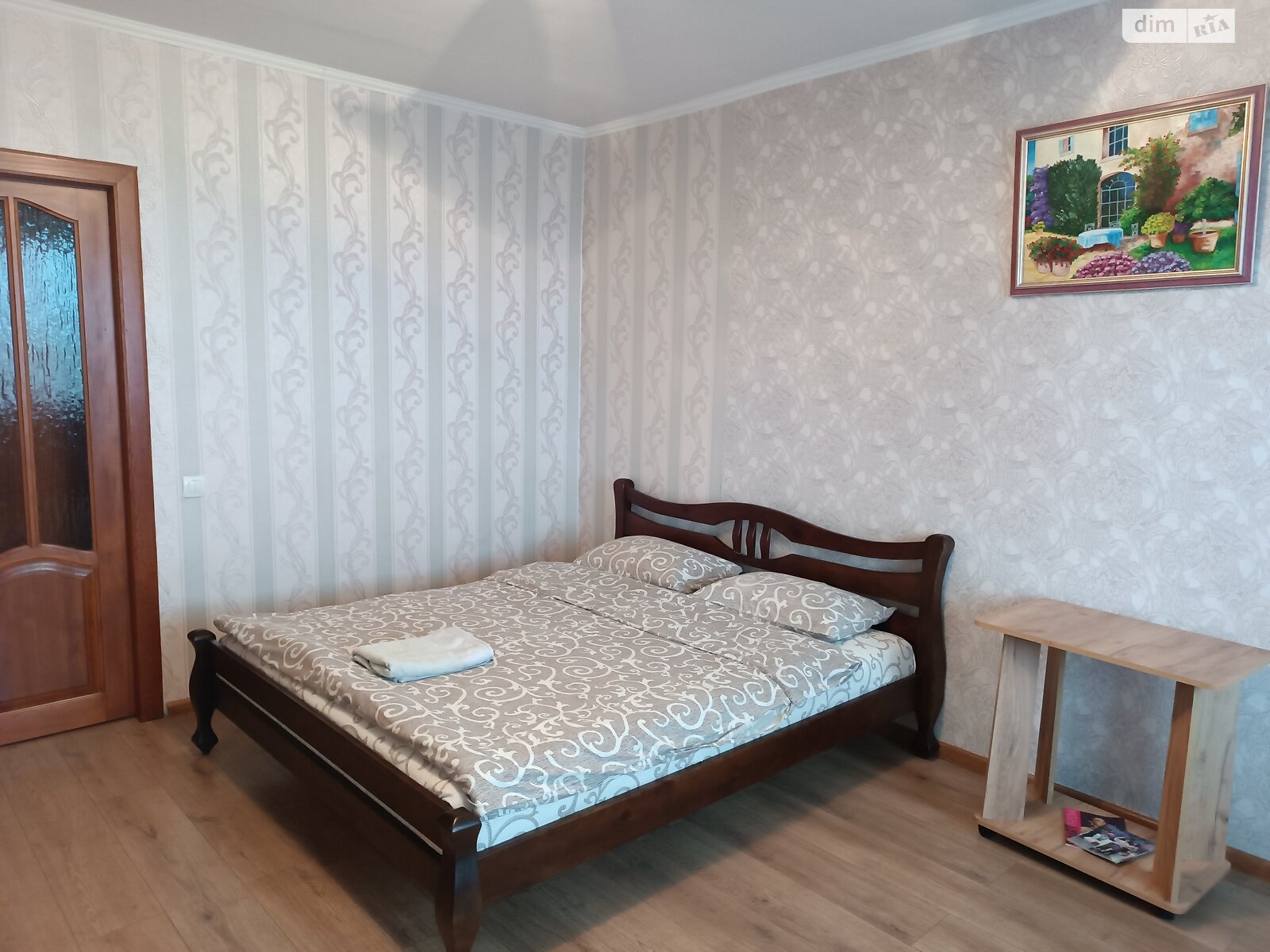 однокімнатна квартира в Чернігові, район Новозаводський, на просп. Перемоги в оренду на короткий термін подобово фото 1 однокімнатна квартира в Чернігові, район Новозаводський, на просп. Перемоги в оренду на короткий термін подобово фото 1