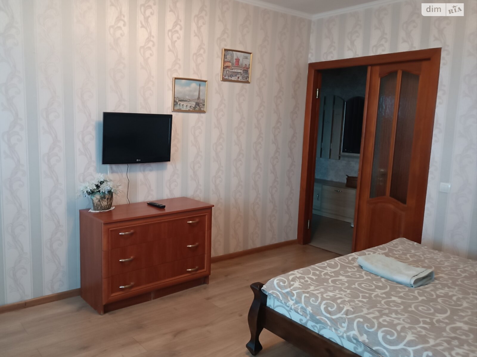однокімнатна квартира в Чернігові, район Новозаводський, на просп. Перемоги в оренду на короткий термін подобово фото 1 однокімнатна квартира в Чернігові, район Новозаводський, на просп. Перемоги в оренду на короткий термін подобово фото 1