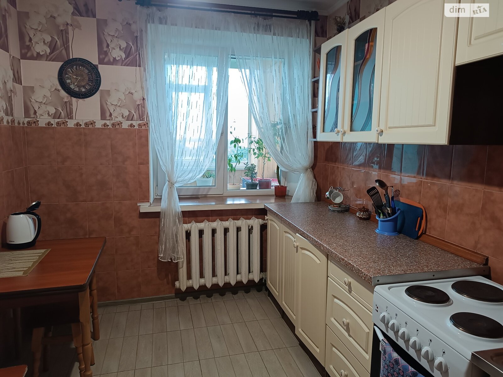 однокімнатна квартира в Чернігові, район Новозаводський, на просп. Перемоги в оренду на короткий термін подобово фото 1 однокімнатна квартира в Чернігові, район Новозаводський, на просп. Перемоги в оренду на короткий термін подобово фото 1