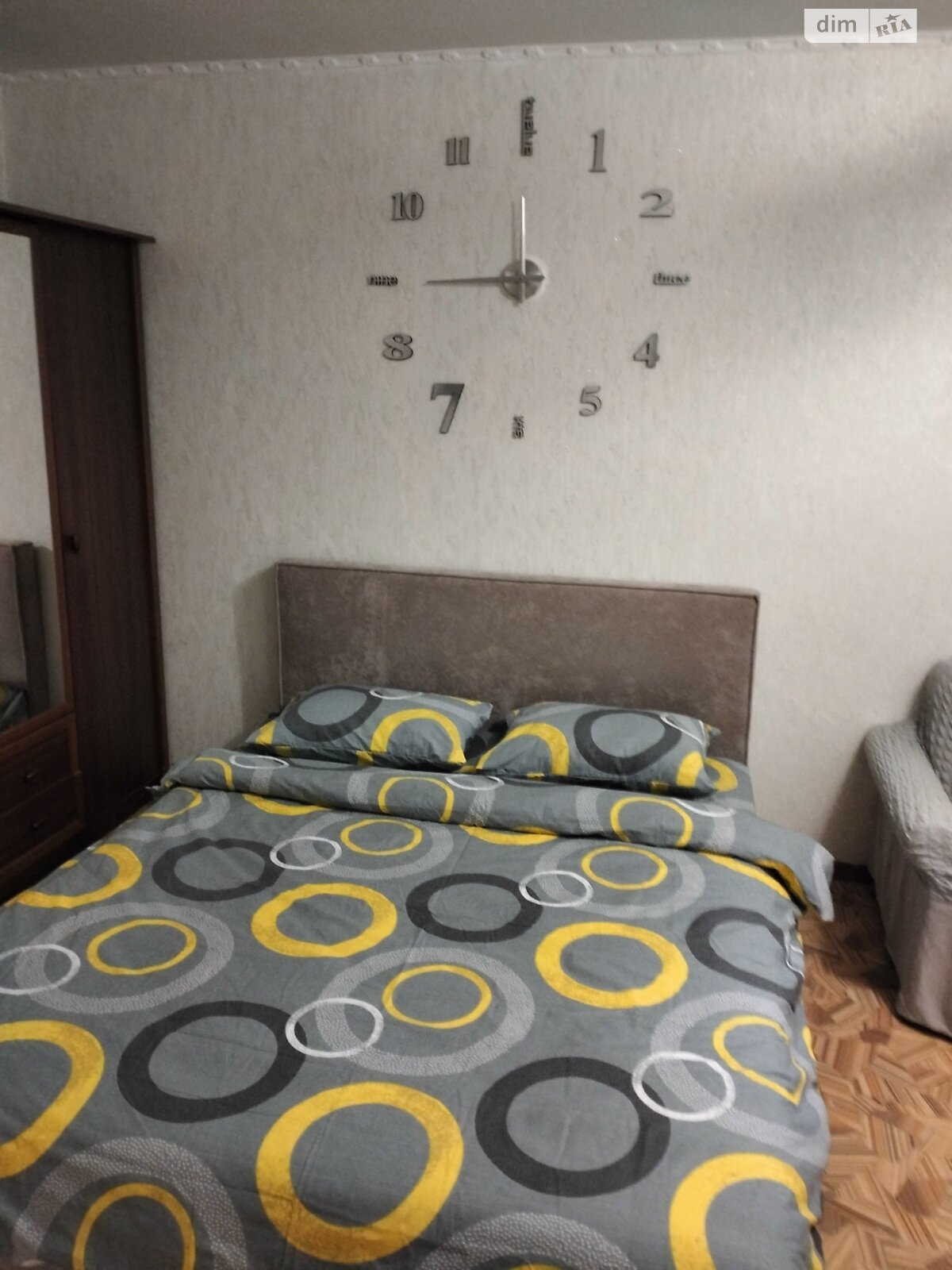 однокомнатная квартира в Чернигове, район Центр, на просп. Победы 58 в аренду на короткий срок посуточно фото 1