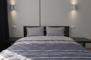 однокімнатна квартира в Чернігові, район Центр, на вул. Зелена в оренду на короткий термін подобово фото 2