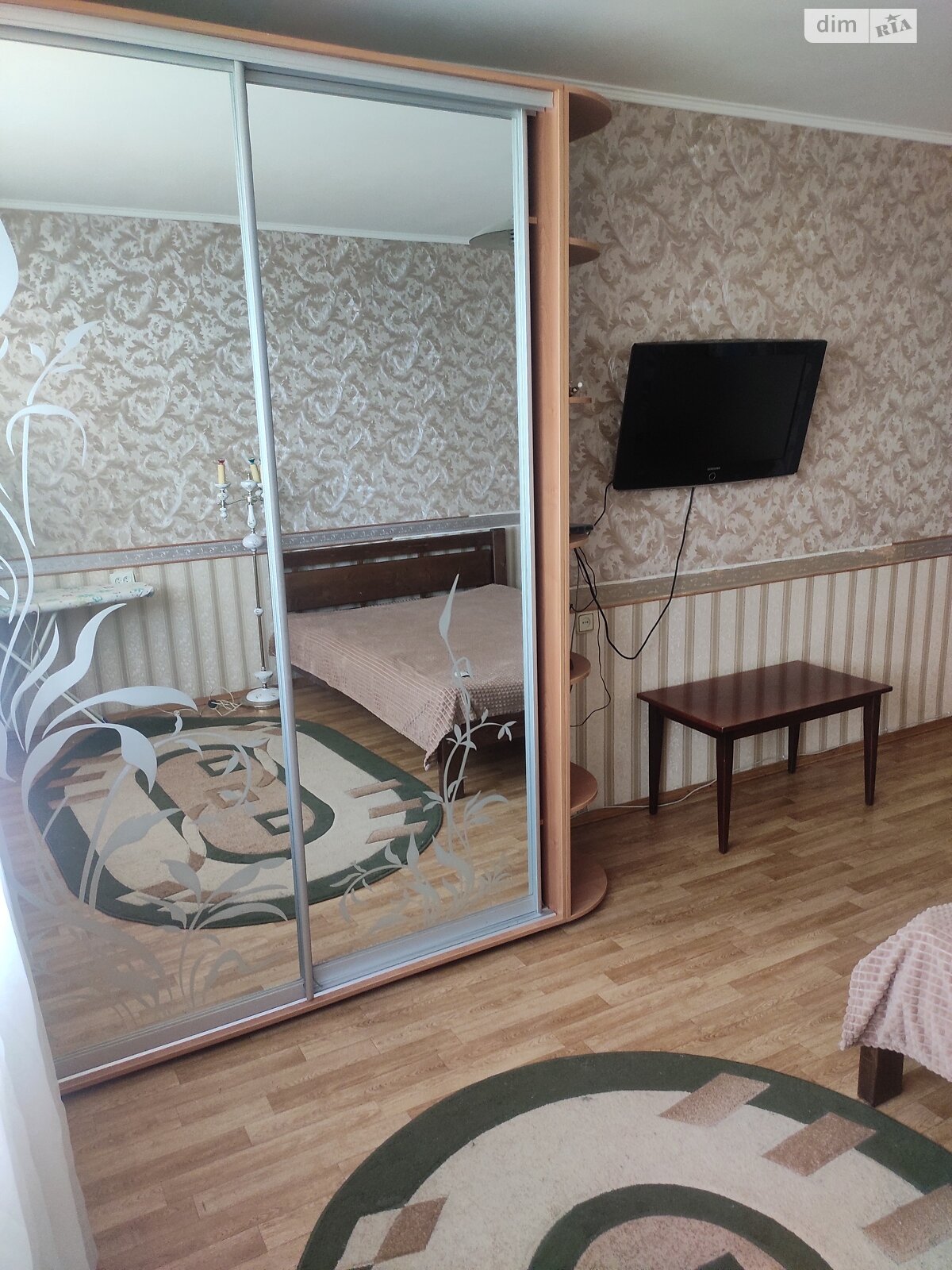 однокімнатна квартира в Чорноморську, район Іллічівськ, на вул. Данченка 3Б в оренду на короткий термін подобово фото 1