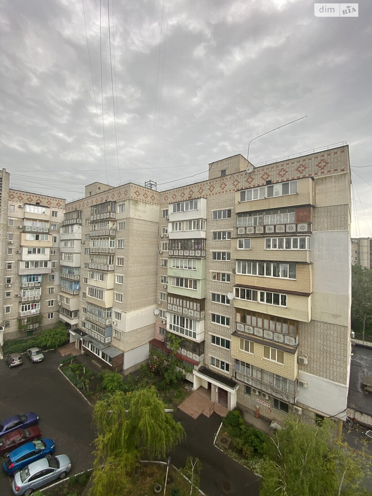 трехкомнатная квартира в Черноморске, район Ильичевск, на просп. Мира, кв. 25 в аренду на короткий срок посуточно фото 1