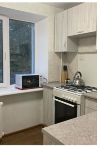 двухкомнатная квартира в Черноморске, район Ильичевск, на ул. Парковая 22 в аренду на короткий срок посуточно фото 2