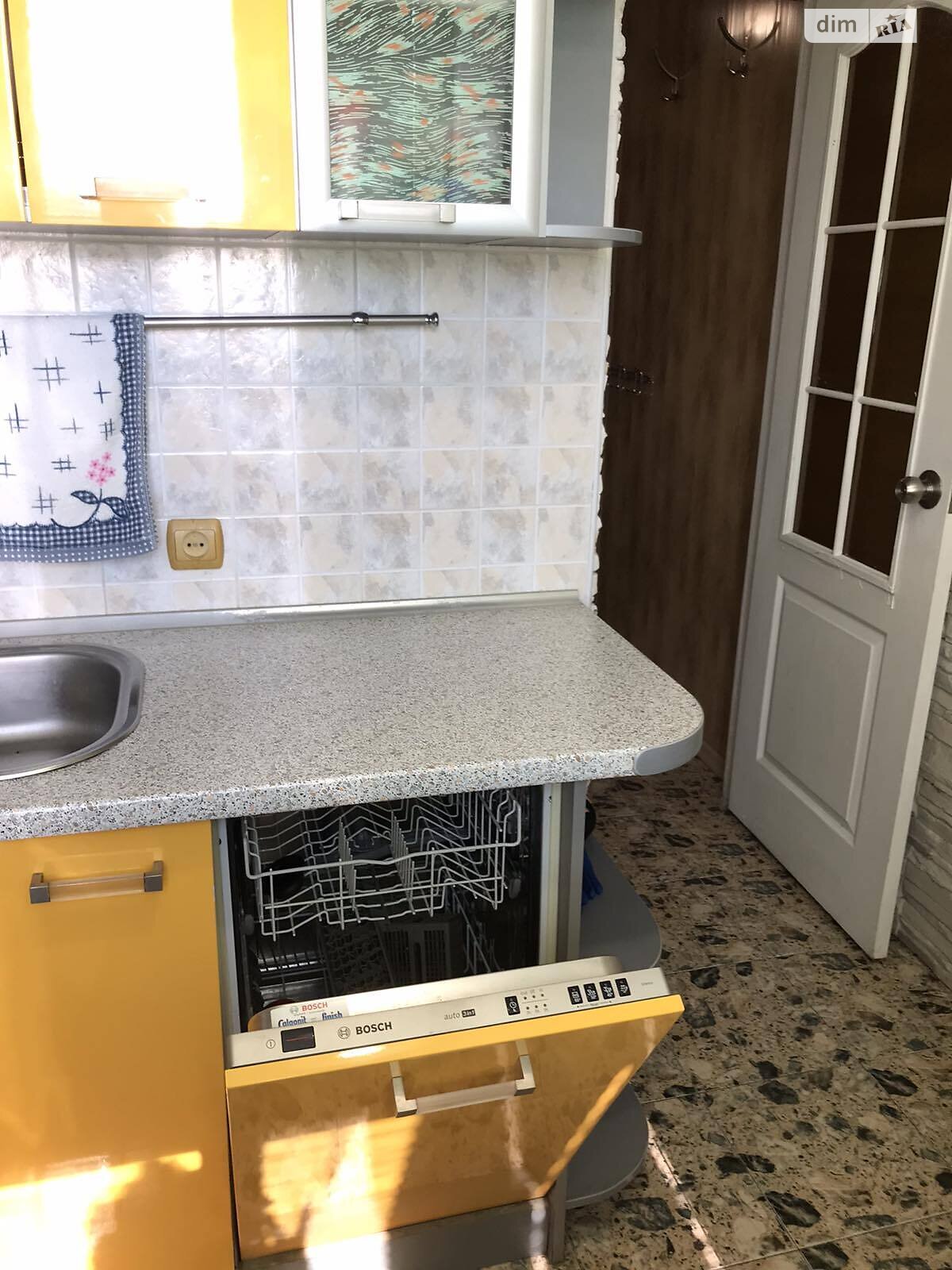 двокімнатна квартира в Чорноморську, район Іллічівськ, на вул. Паркова 22 в оренду на короткий термін подобово фото 1 двокімнатна квартира в Чорноморську, район Іллічівськ, на вул. Паркова 22 в оренду на короткий термін подобово фото 1