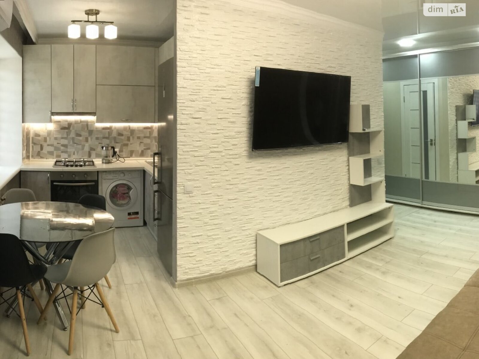 двокімнатна квартира в Чорноморську, район Іллічівськ, на вул. Паркова 6 в оренду на короткий термін подобово фото 1 двокімнатна квартира в Чорноморську, район Іллічівськ, на вул. Паркова 6 в оренду на короткий термін подобово фото 1