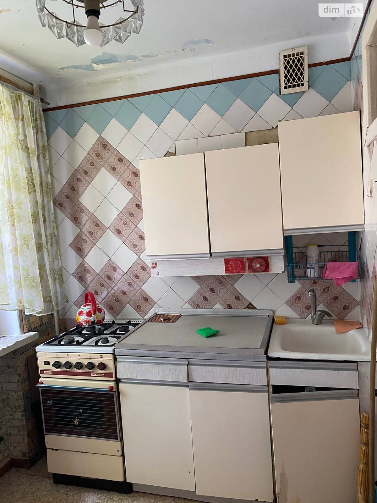 трикімнатна квартира в Чорноморську, район Іллічівськ, на вул. Захисників України 4 в оренду на короткий термін подобово фото 1 трикімнатна квартира в Чорноморську, район Іллічівськ, на вул. Захисників України 4 в оренду на короткий термін подобово фото 1