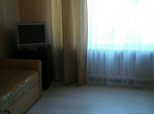 однокімнатна квартира в Чернівцях, район Паркова зона, на вул. Чехова Антона 8 в оренду на короткий термін подобово фото 1 однокімнатна квартира в Чернівцях, район Паркова зона, на вул. Чехова Антона 8 в оренду на короткий термін подобово фото 1