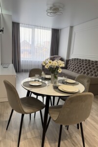 двухкомнатная квартира в Черновцах, район Первомайский, на ул. Буковинская 62А в аренду на короткий срок посуточно фото 2