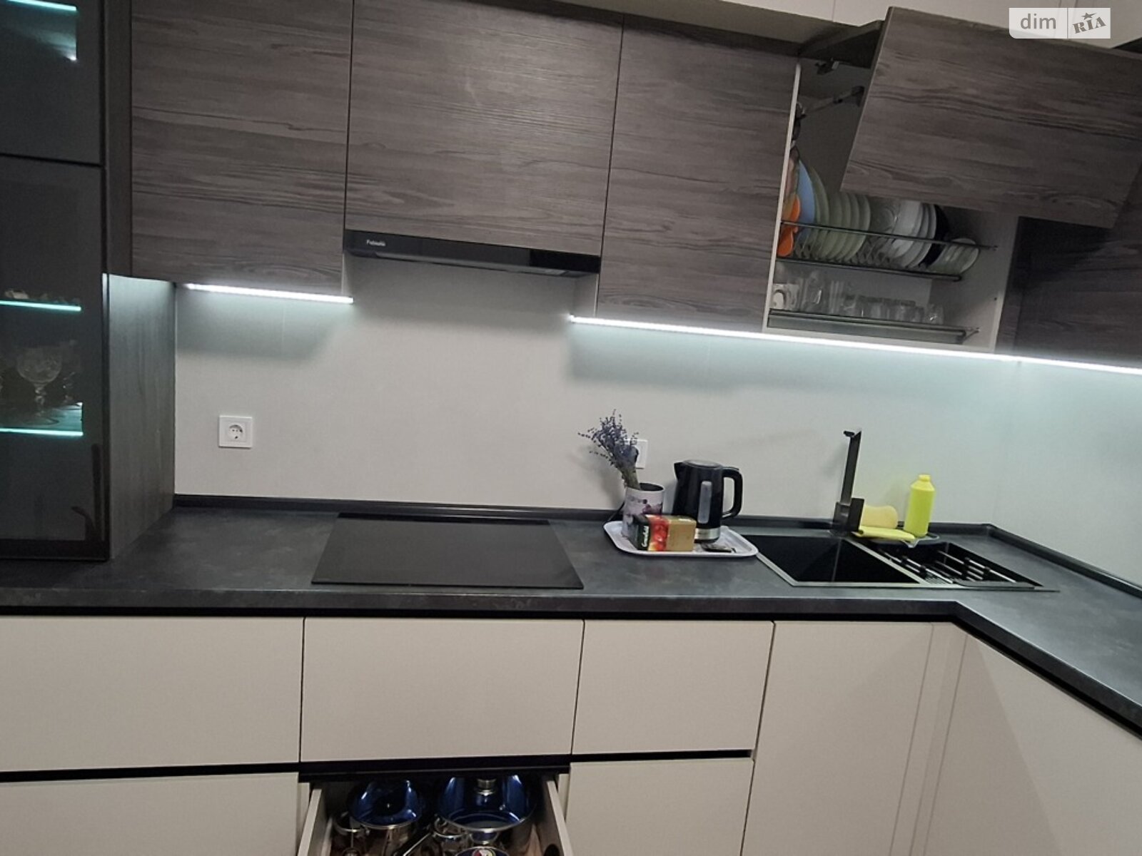 однокомнатная квартира в Черновцах, район Первомайский, на ул. Льва Когута 18 в аренду на короткий срок посуточно фото 1 однокомнатная квартира в Черновцах, район Первомайский, на ул. Льва Когута 18 в аренду на короткий срок посуточно фото 1