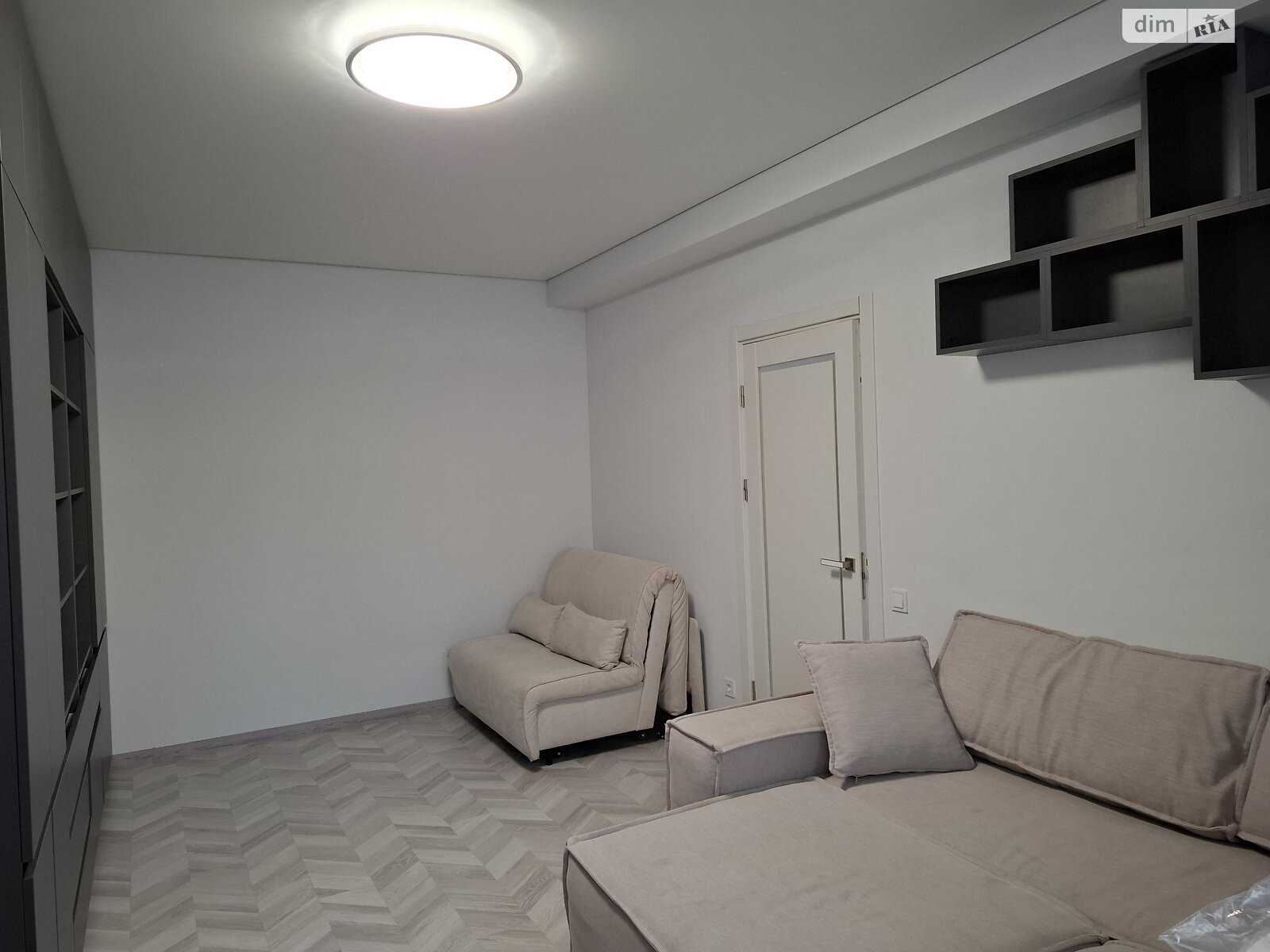 однокомнатная квартира в Черновцах, район Первомайский, на ул. Льва Когута 18 в аренду на короткий срок посуточно фото 1 однокомнатная квартира в Черновцах, район Первомайский, на ул. Льва Когута 18 в аренду на короткий срок посуточно фото 1