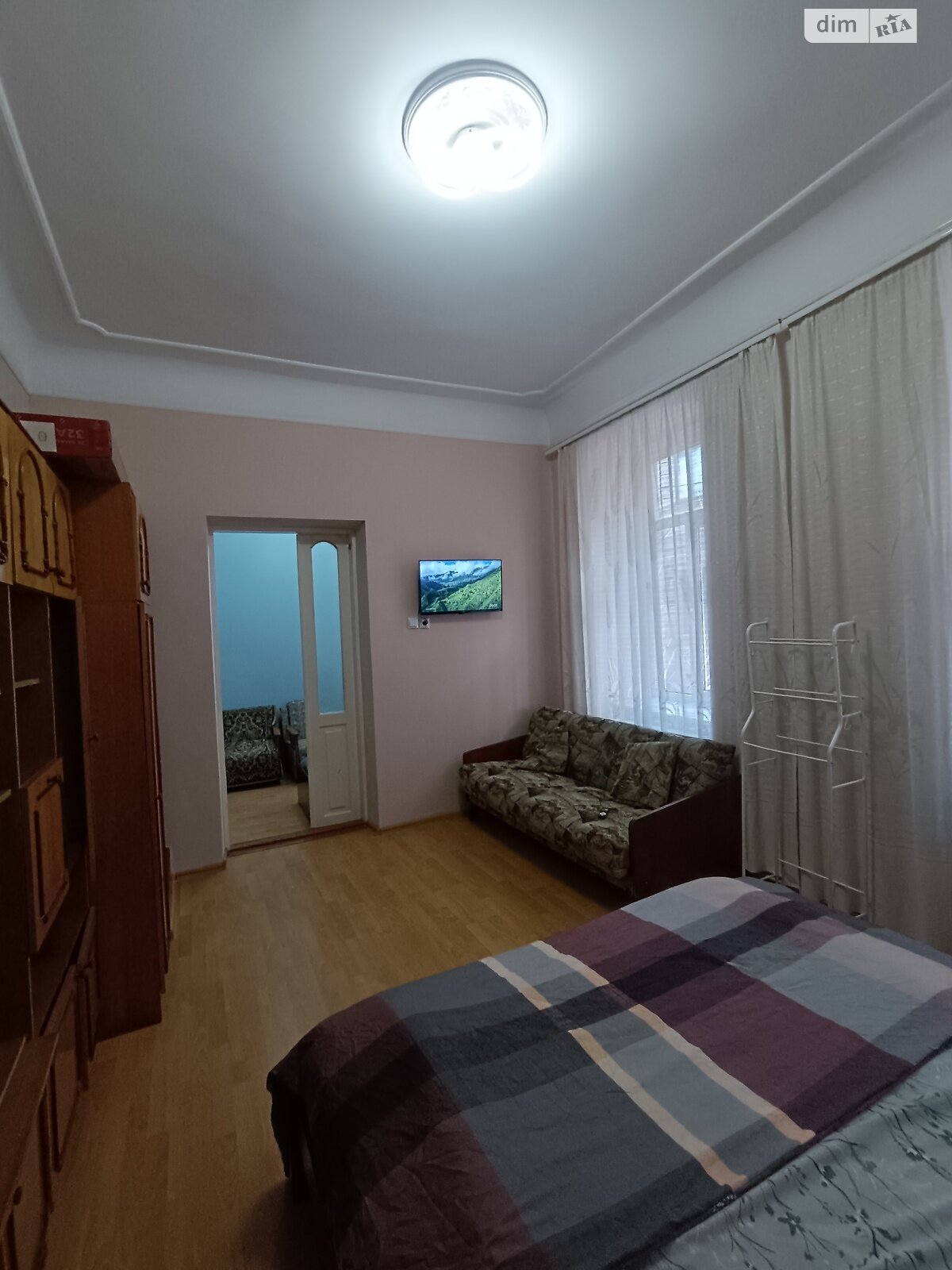 двокімнатна квартира в Чернівцях, район Першотравневий, на вул. Руська 5/5, кв. 2 в оренду на короткий термін подобово фото 1 двокімнатна квартира в Чернівцях, район Першотравневий, на вул. Руська 5/5, кв. 2 в оренду на короткий термін подобово фото 1